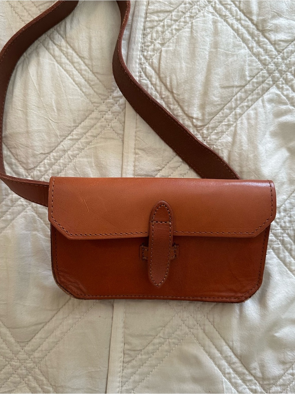 Banana Republic Genuine Leather Cognac / Camel Brown Crossbody / Belt Bag